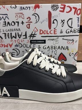 Dolce & Gabbana Black Leather Low-Top Sneakers with White Laces